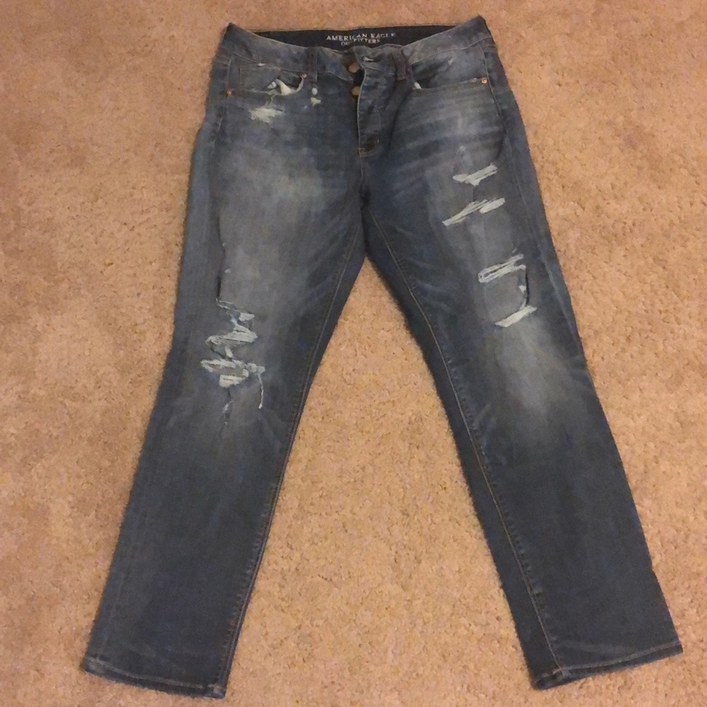 American eagle distress boyfriend capris